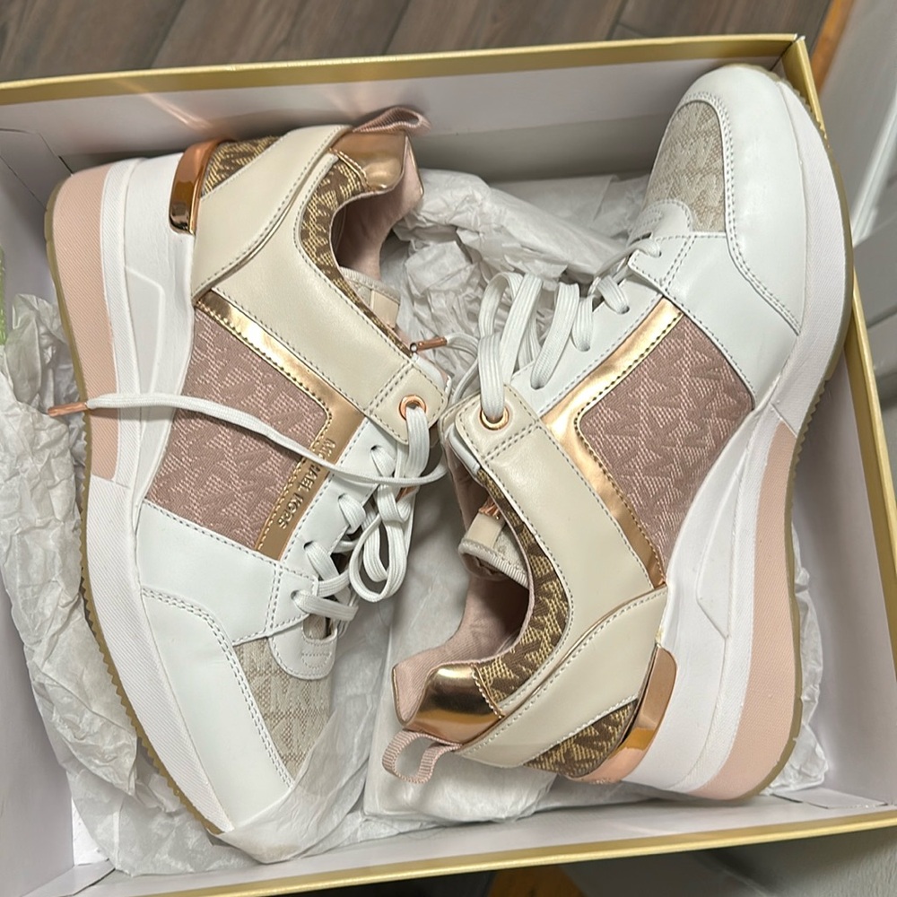 Michael Kors Georgie Trainer high tops style #43T1GEFS1Y